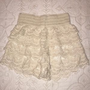 White/Cream colored Lace Shorts